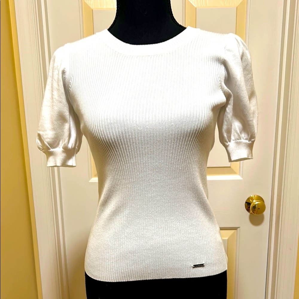 Tahari White Ribbed Knit Top